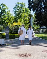 Château Belmont Tours by The Crest Collection