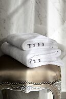 Château Belmont Tours by The Crest Collection