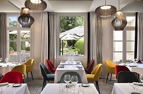 Château Belmont Tours by The Crest Collection