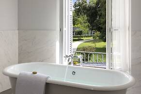Château Belmont Tours by The Crest Collection