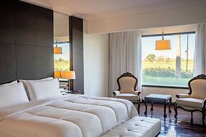Yacht & Golf Club Paraguayo, a Tribute Portfolio Resort