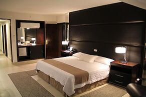 Yacht & Golf Club Paraguayo, a Tribute Portfolio Resort