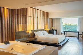 Yacht & Golf Club Paraguayo, a Tribute Portfolio Resort