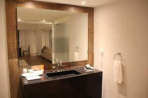 Yacht & Golf Club Paraguayo, a Tribute Portfolio Resort