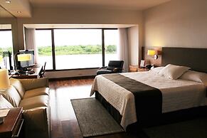 Yacht & Golf Club Paraguayo, a Tribute Portfolio Resort