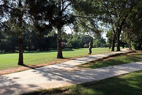 Yacht & Golf Club Paraguayo, a Tribute Portfolio Resort