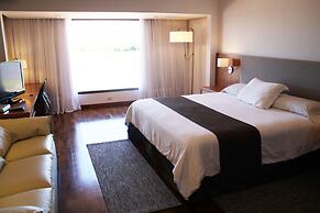 Yacht & Golf Club Paraguayo, a Tribute Portfolio Resort