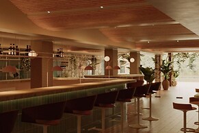 Yacht & Golf Club Paraguayo, a Tribute Portfolio Resort