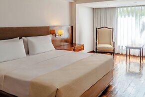 Yacht & Golf Club Paraguayo, a Tribute Portfolio Resort