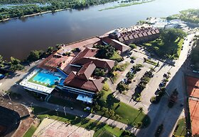 Yacht & Golf Club Paraguayo, a Tribute Portfolio Resort