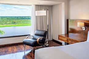 Yacht & Golf Club Paraguayo, a Tribute Portfolio Resort