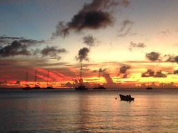 Gem Holiday Beach Resort