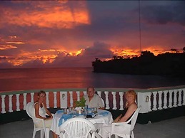 Gem Holiday Beach Resort