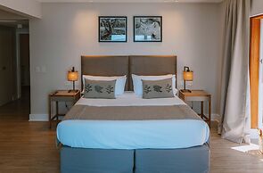 La Cascada Casa Patagónica by DON