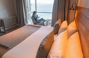 La Cascada Casa Patagónica by DON