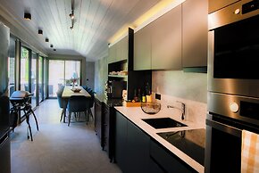 Les Tresoms Lake and Spa Resort
