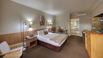 Swan Hill Resort