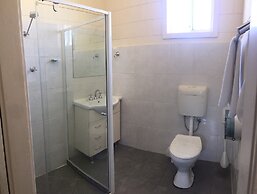 Ceduna East West Motel