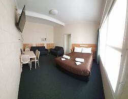 Ceduna East West Motel