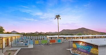 Hotel McCoy - Art, Coffee, Beer, Wine