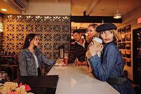 Hotel McCoy - Art, Coffee, Beer, Wine