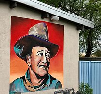 Hotel McCoy - Art, Coffee, Beer, Wine