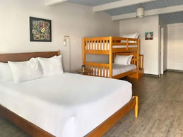 Hotel McCoy - Art, Coffee, Beer, Wine