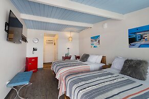 Hotel McCoy - Art, Coffee, Beer, Wine