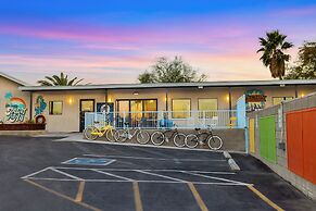 Hotel McCoy - Art, Coffee, Beer, Wine