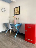 Hotel McCoy - Art, Coffee, Beer, Wine