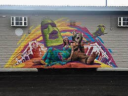 Hotel McCoy - Art, Coffee, Beer, Wine