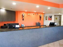 Rodeway Inn & Suites Thousand Palms - Rancho Mirage