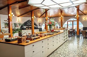 Mesón Castilla Atiram Hotel