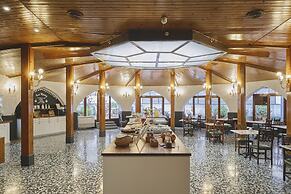 Mesón Castilla Atiram Hotel