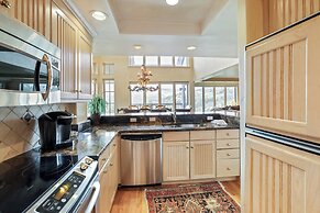 The Pines Lodge, A RockResort