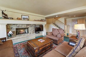 The Pines Lodge, A RockResort