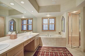 The Pines Lodge, A RockResort