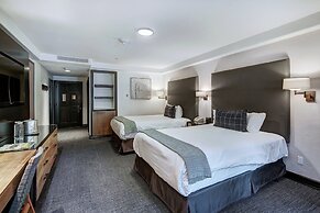 The Pines Lodge, A RockResort