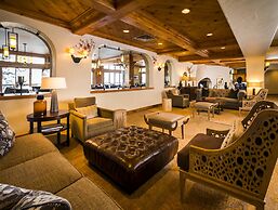 The Pines Lodge, A RockResort