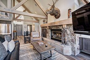 The Pines Lodge, A RockResort