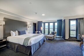 The Pines Lodge, A RockResort