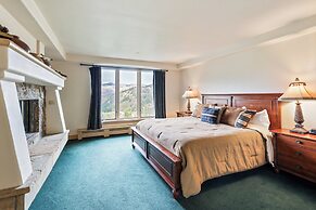 The Pines Lodge, A RockResort