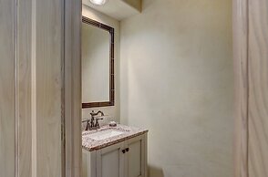 The Pines Lodge, A RockResort