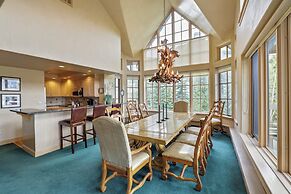 The Pines Lodge, A RockResort