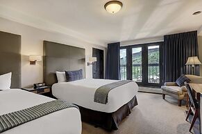 The Pines Lodge, A RockResort