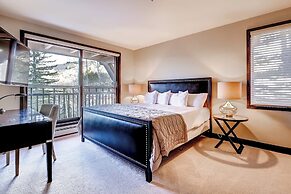 The Pines Lodge, A RockResort