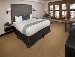 The Pines Lodge, A RockResort