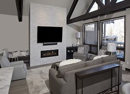 The Pines Lodge, A RockResort