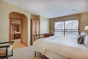 The Pines Lodge, A RockResort