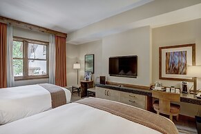 The Pines Lodge, A RockResort